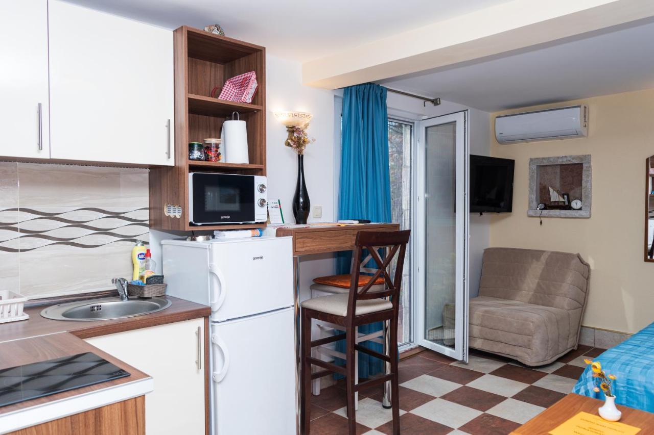 Apartmani Kamena Ruza ブドヴァ エクステリア 写真